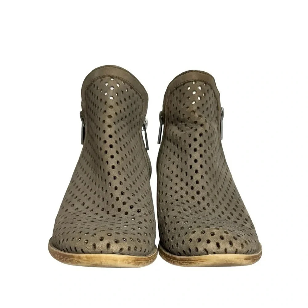 Lucky Brand Basel3 Ankle Boots Size 8 Nubuck Suede Perforated Gray Side Zips - Picture 3 of 10